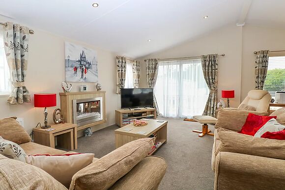 21 Norman Drive Lodge