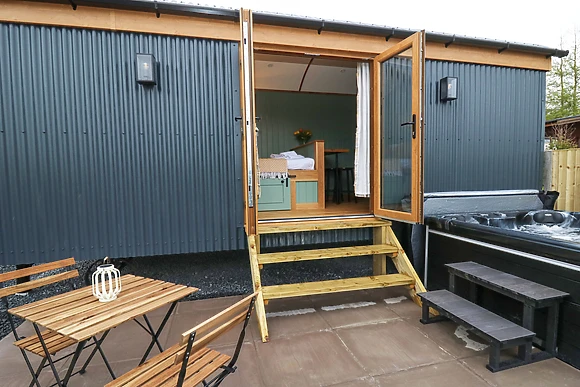 Dam View Shepherds Hut