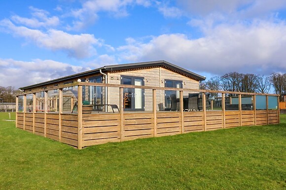 No 27 at Angel Lodge