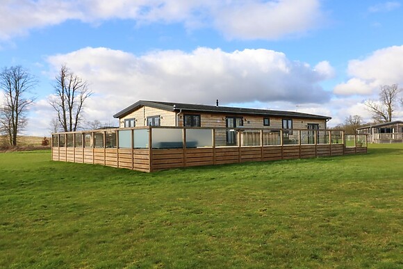 No 27 at Angel Lodge