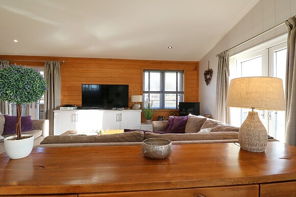 No 27 at Angel Lodge