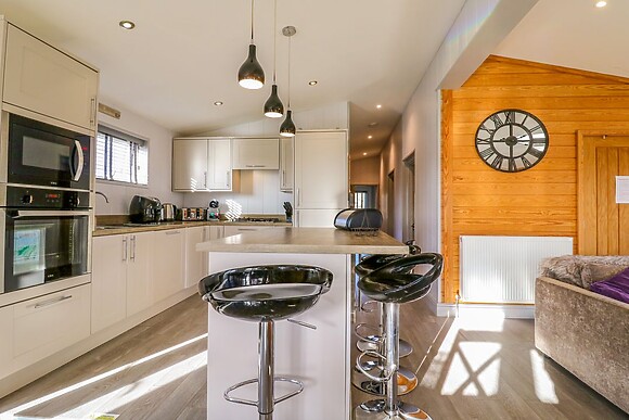 No 27 at Angel Lodge