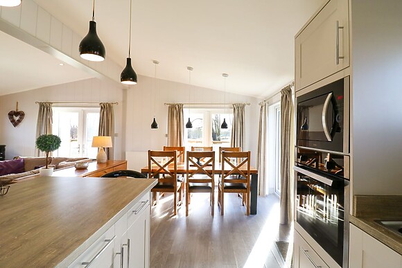 No 27 at Angel Lodge