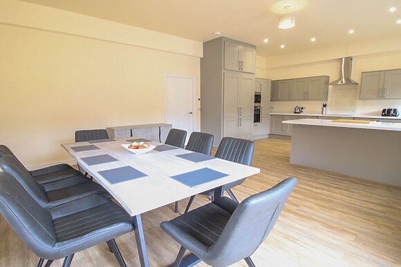 Doncaster Cottage