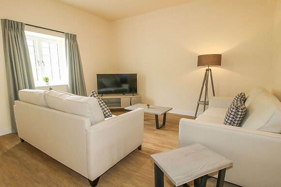 Kempton Park Cottage