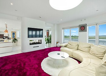 The Penthouse - Marine House