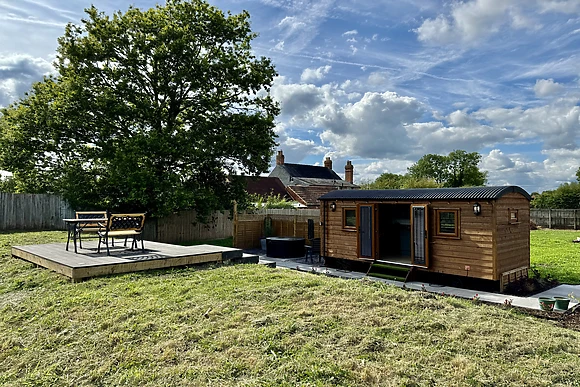 Mooffitch Riverview Hut