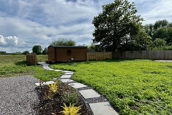 Mooffitch Riverview Hut