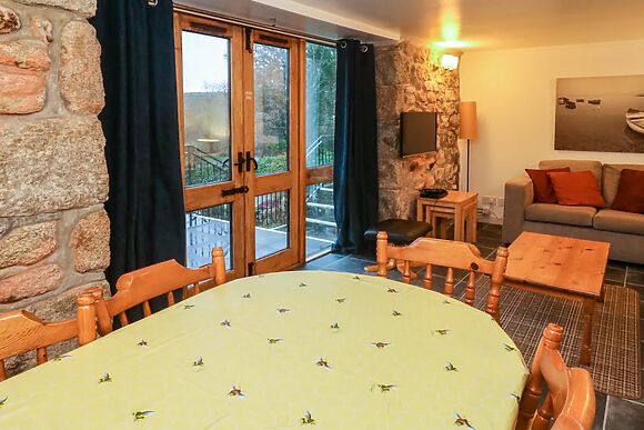 Valley Cottage
