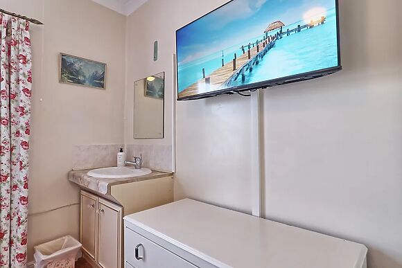 Walton Beach Holiday Lets