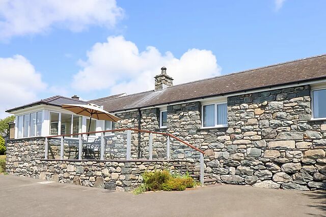 Ysgubor Newydd Parc Isaf