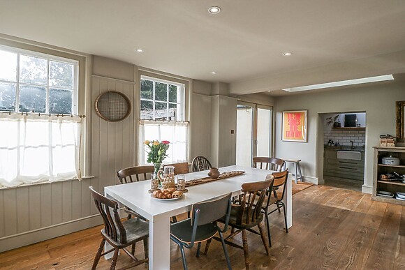 Cotswold House