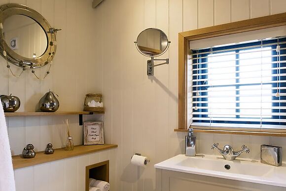 Lillie's Shepherds Hut
