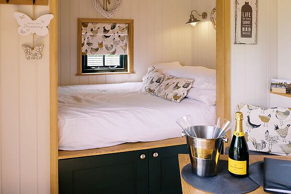 Poppie's Shepherds Hut