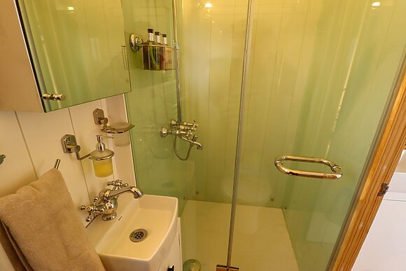 Ash at Shepherds Hut