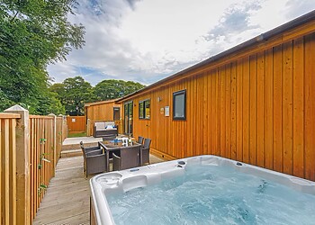 9 Alpine Lodge