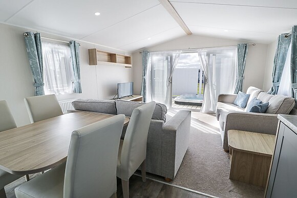 Manor House Platinum 3 Bedroom (16E)