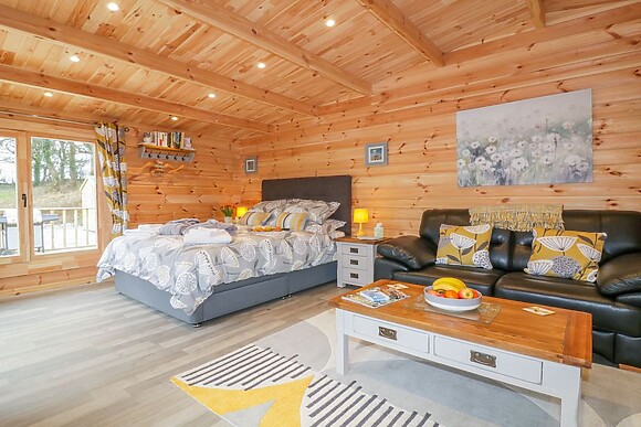 Little Orchard Lodge