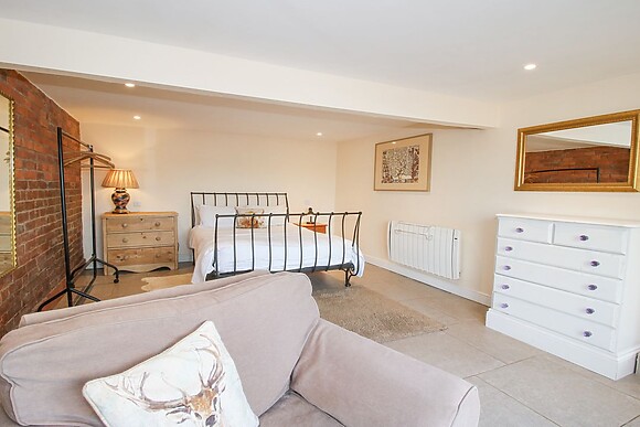 Granary Cottage at Millstone Cottages