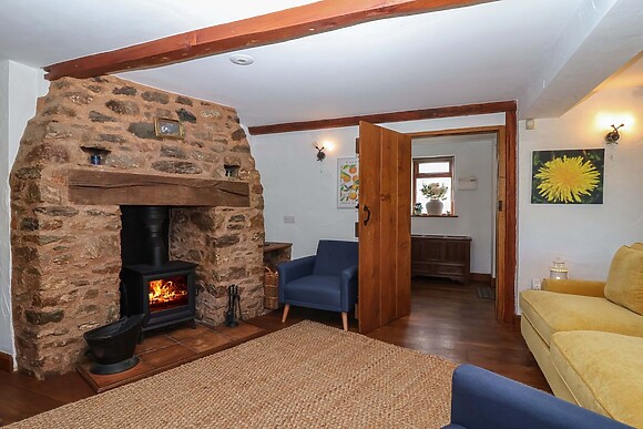 1 Eastdon Cottages