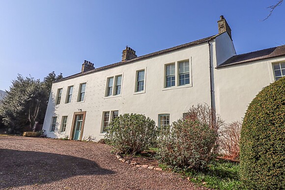 Cheviot Manor