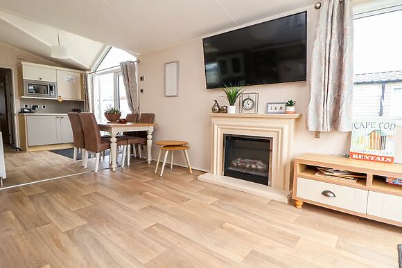 Hazel Park Lodge HP4