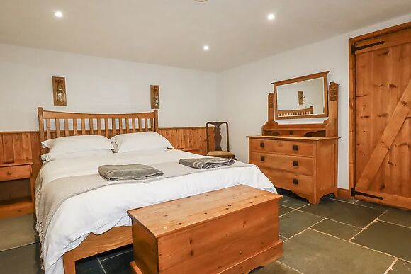 Coombe Barn