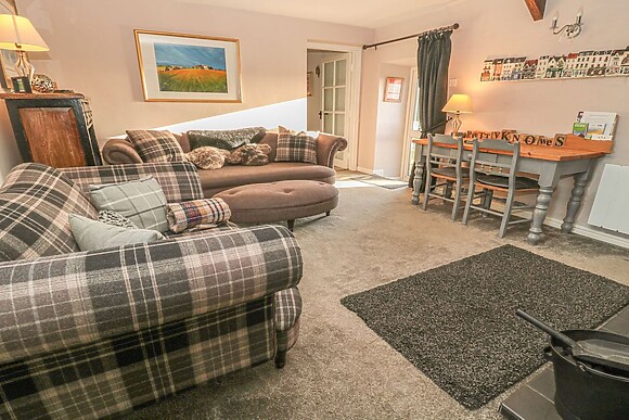 Petty Knowes Cottage