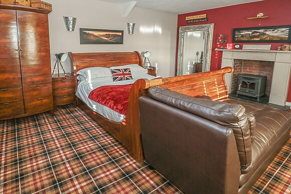 Petty Knowes Cottage