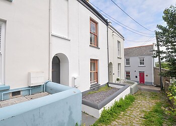 12 Alpha Place