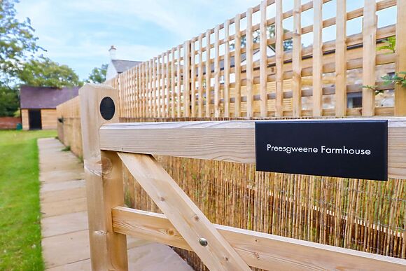 Preesgweene Farmhouse