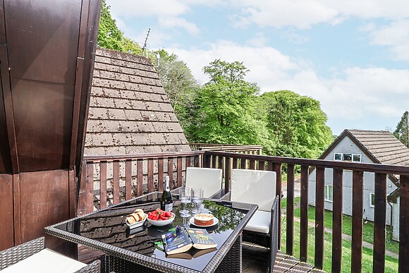 23 Valley Lodge with Hot Tub