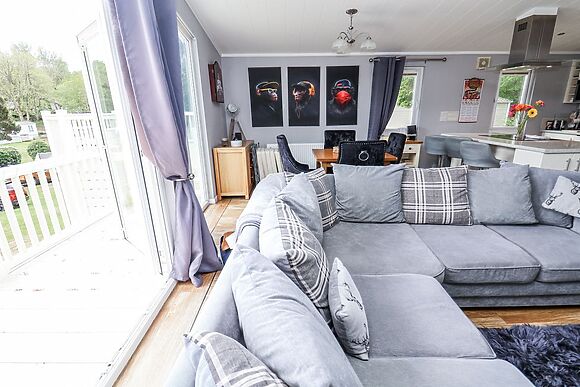 155 Woodland Hall (Lyons)