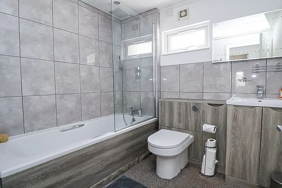 155 Woodland Hall (Lyons)