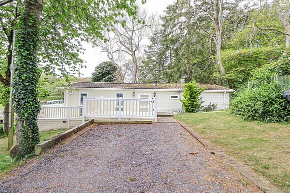 155 Woodland Hall (Lyons)