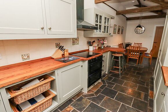 3 Christon Bank Mews