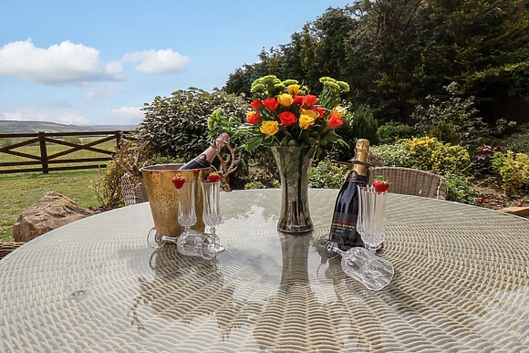 Crossbutts Farmhouse