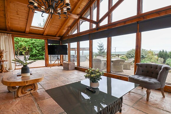 Crossbutts Farmhouse