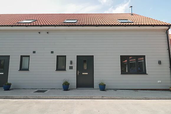 3 The Stables