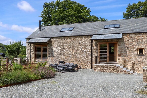 Lower Walreddon Barn
