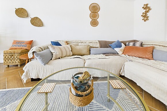 Luxury Beach Stay with Hot Tub