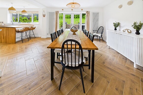 Luxury Beach Stay with Hot Tub