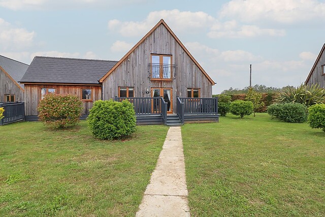 James Ville Marina Lodge 9