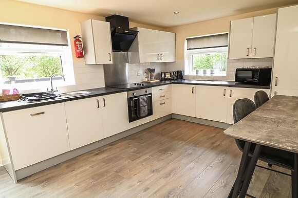 James Ville Marina Lodge 13