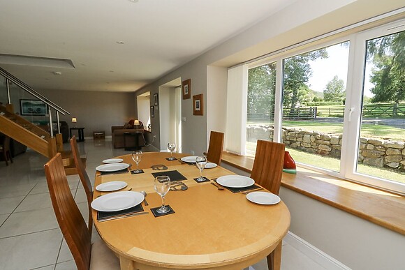 Little Penrhosgoch Barn