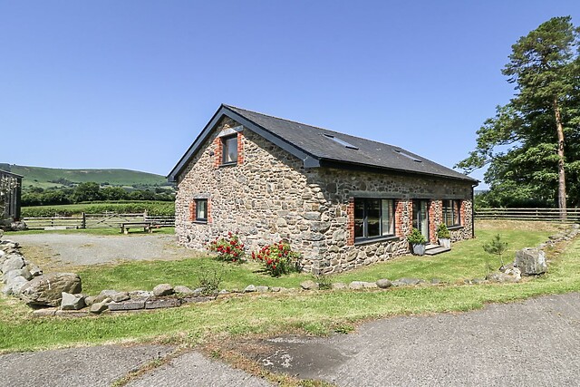 Little Penrhosgoch Barn