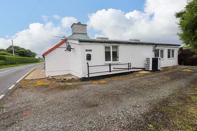 2 Llainwen