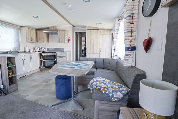 V9 Ty Mawr Holiday Park