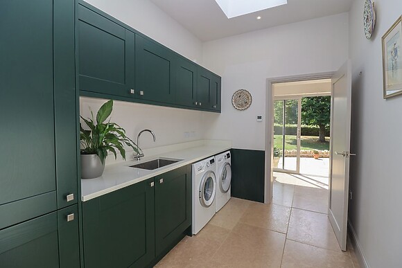 Leafield Cottage