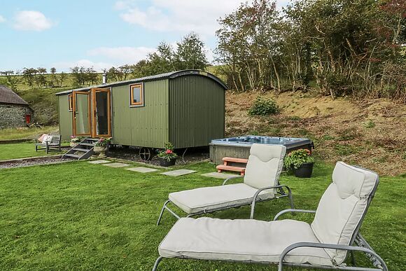 Brondel Luxury Shepherd's Hut